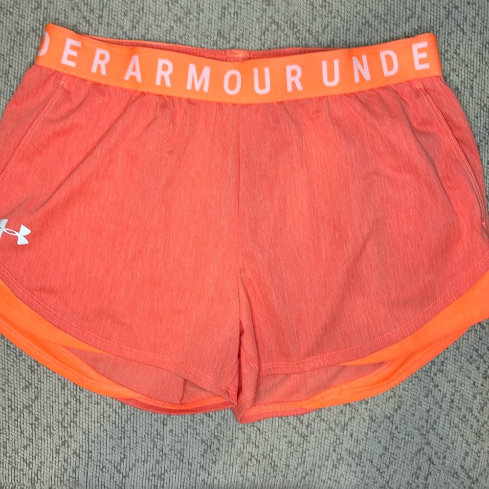 Under Armor Women's 3.0 Twist Shorts.